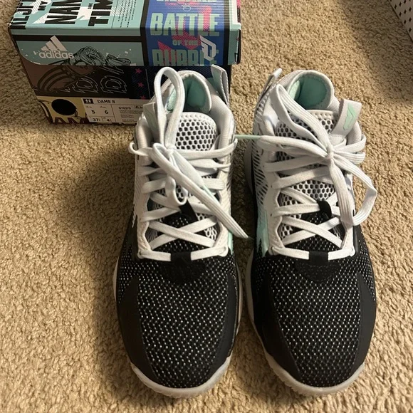 Adidas Dame 8 2022 dash gray women’s 6 - Picture 6 of 10